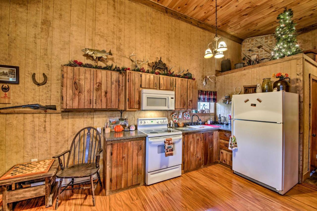The Bovard Lodge Rustic Cabin Near Ohio River! Florence Ngoại thất bức ảnh
